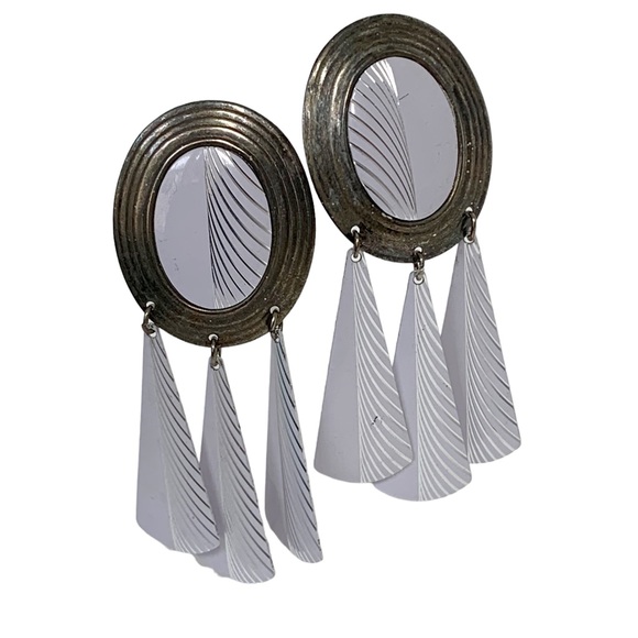 Vintage white enamel concho boho statement earrings with dangling fringe - Picture 1 of 10